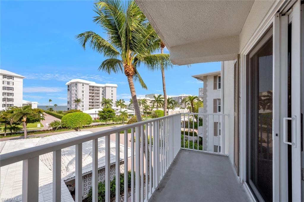 2800 Gulf Shore Blvd N 304 Property Photo 29
