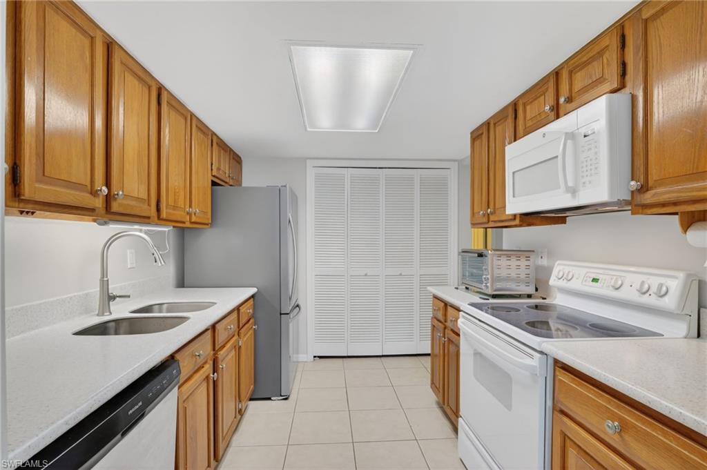 3044 Kings Lake Blvd 7568 Property Photo 10