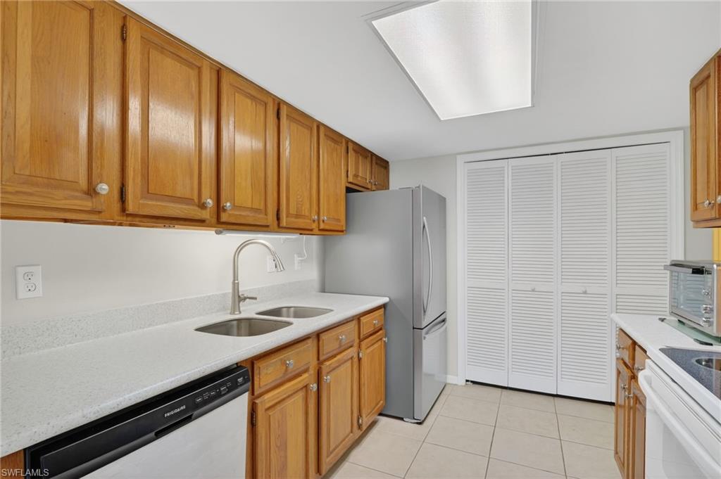 3044 Kings Lake Blvd 7568 Property Photo 11