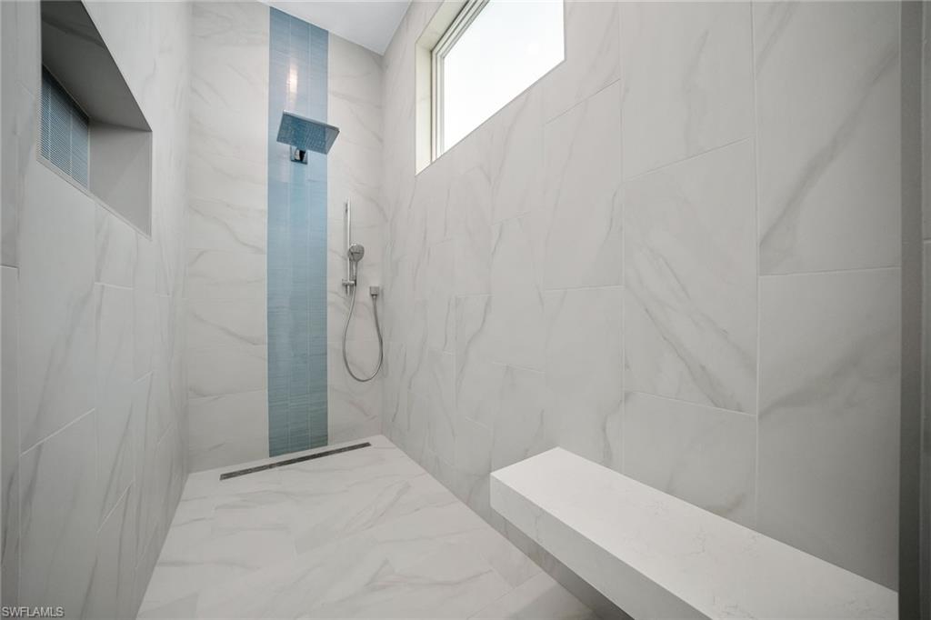 623 Park Shore Dr Property Photo 17
