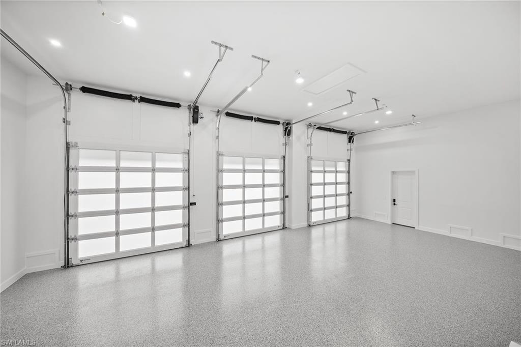 623 Park Shore Dr Property Photo 27