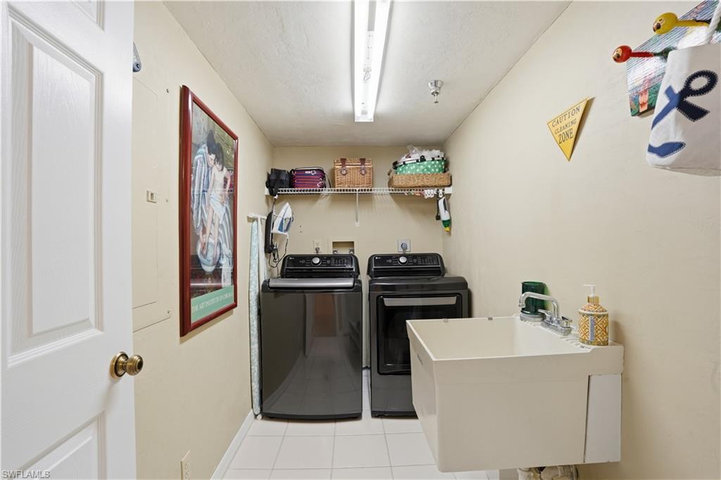 26880 Wedgewood Dr 402 Property Photo 24