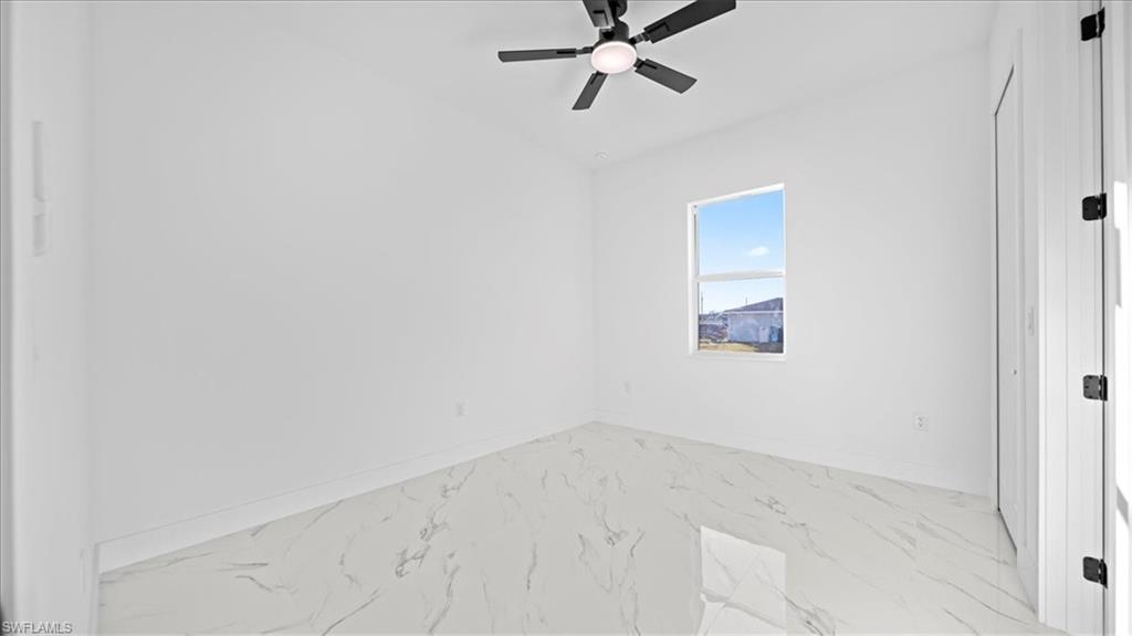 1318/1320 16th Ter Property Photo 18
