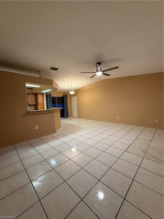 1006 2nd Ave Property Photo 3