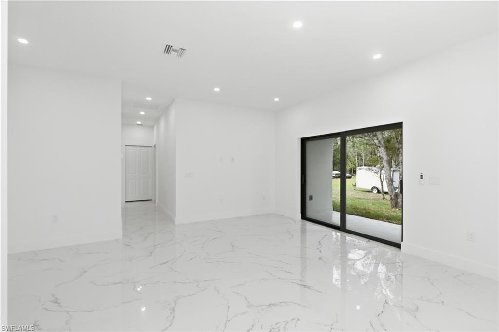161 Blackstone Dr Property Photo 12