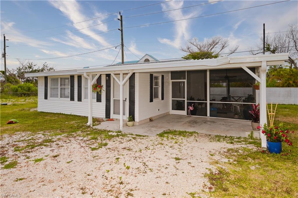 16820 Banyon Dr Property Photo 2