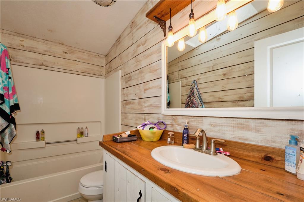 16820 Banyon Dr Property Photo 31