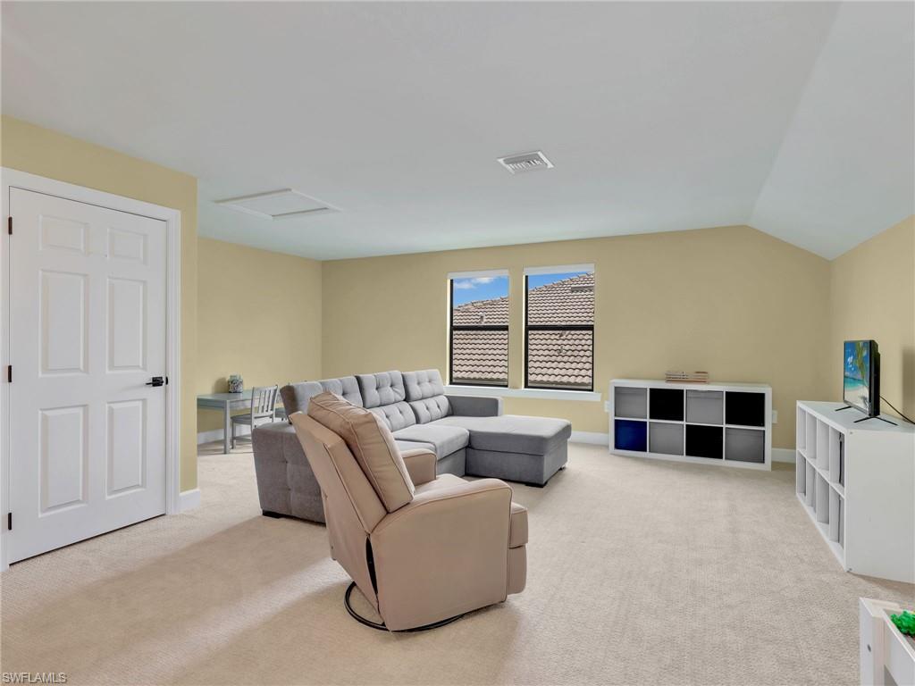 9487 Greyhawk Trl Property Photo 23