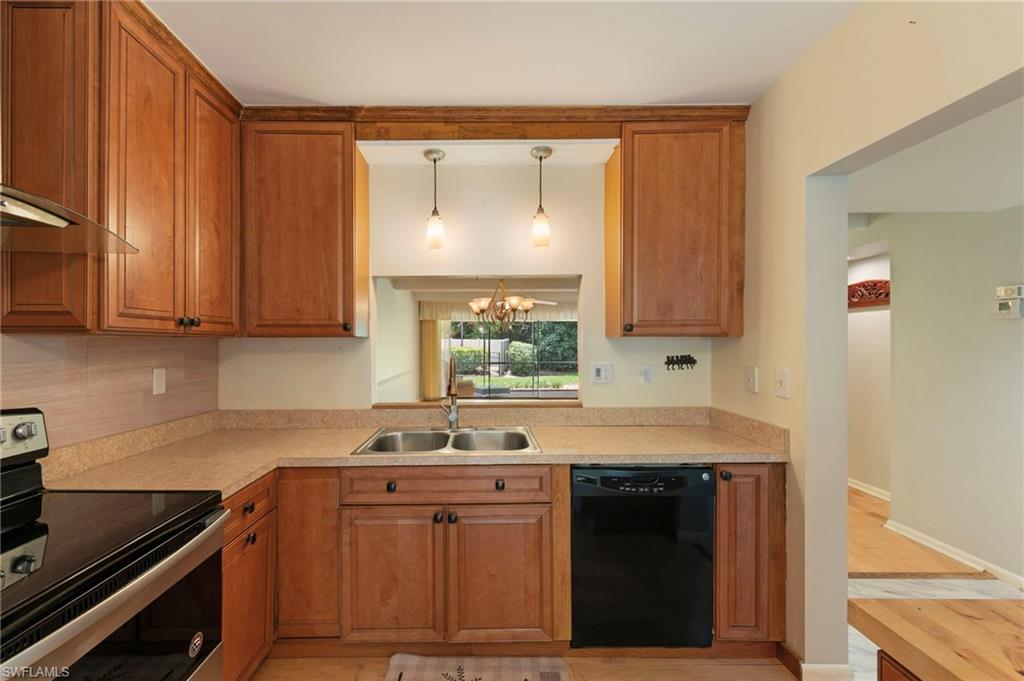 1820 Kings Lake Blvd 103 Property Photo 12