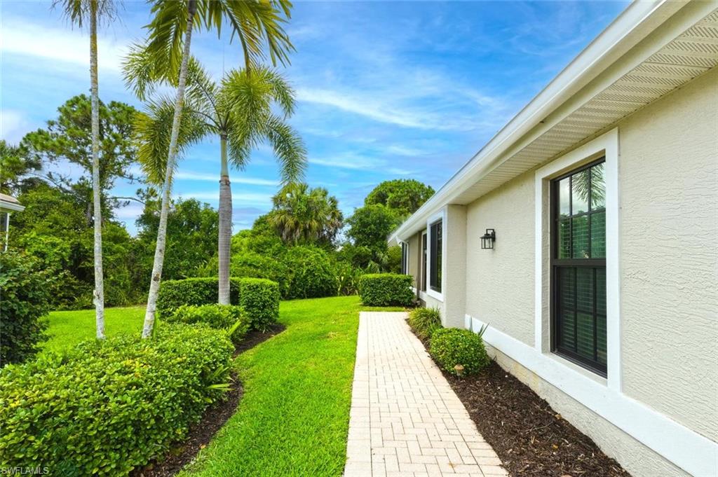 7685 Meadow Lakes Dr 1301 Property Photo 2