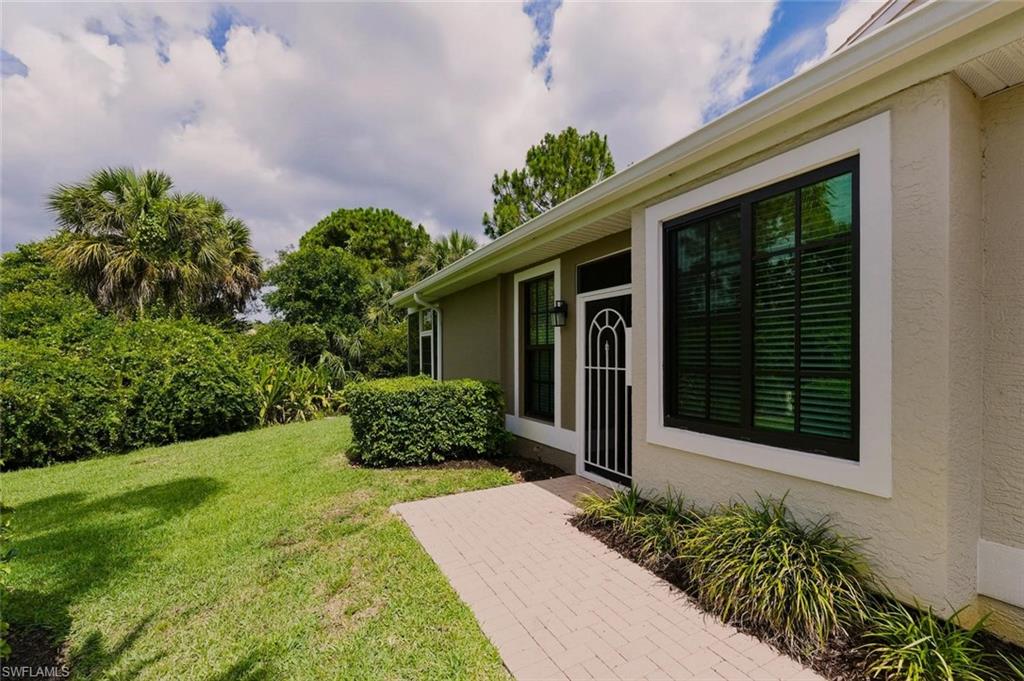 7685 Meadow Lakes Dr 1301 Property Photo 3