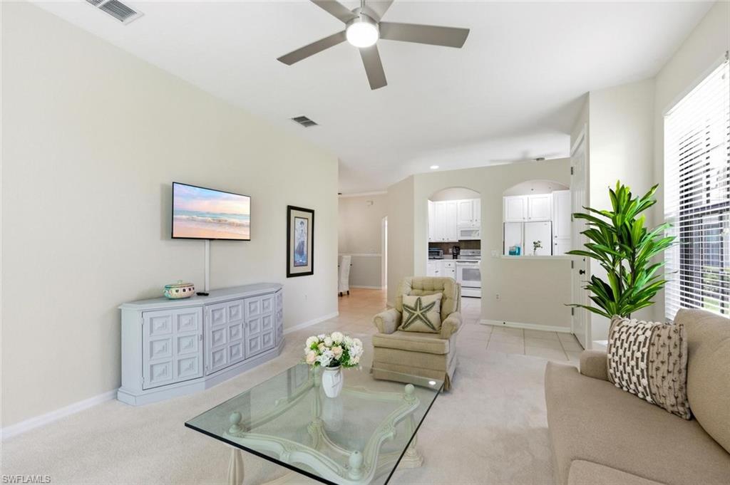 7685 Meadow Lakes Dr 1301 Property Photo 8