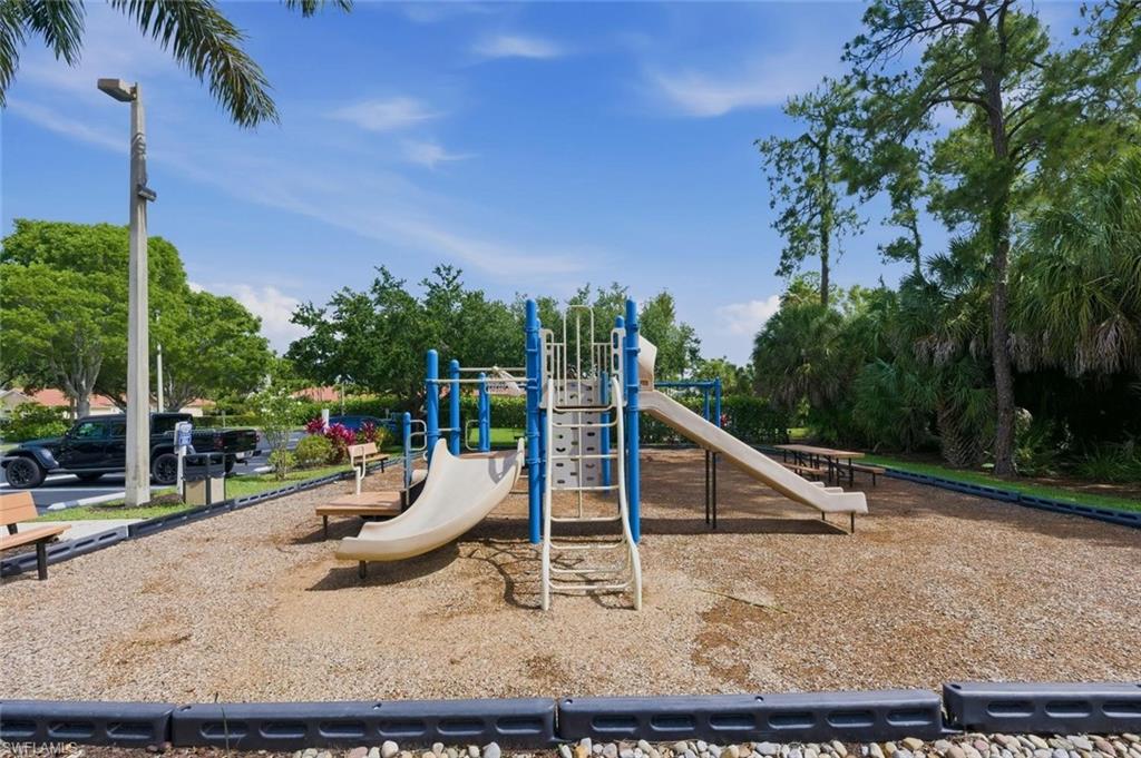 7685 Meadow Lakes Dr 1301 Property Photo 26