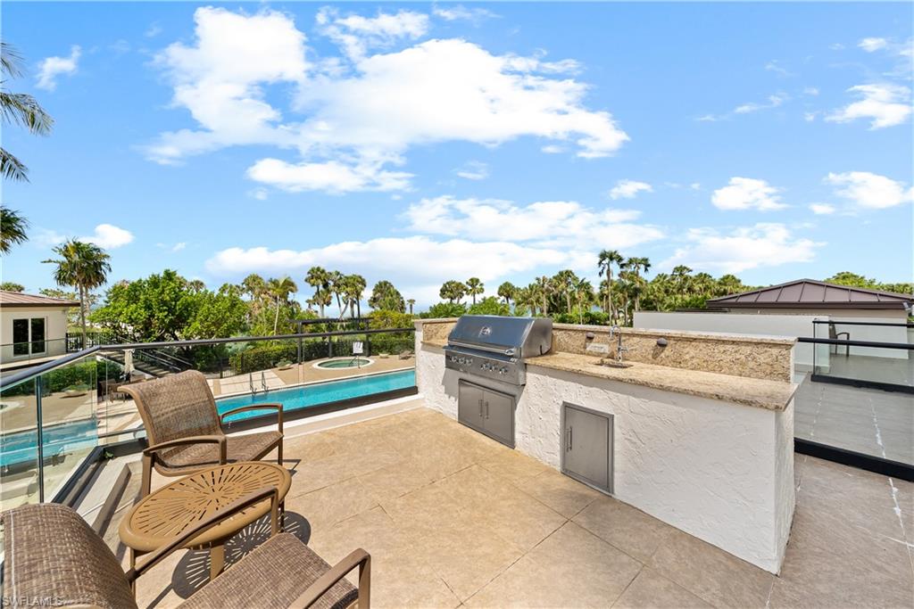 8111 Bay Colony Dr 1904 Property Photo 41