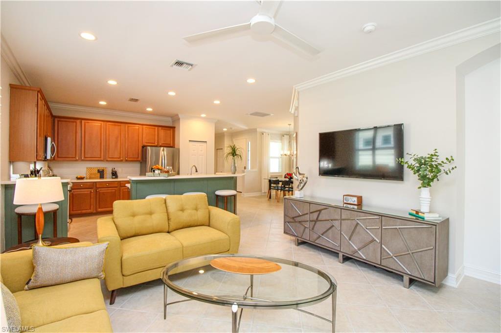 1912 Tarpon Bay Dr N Property Photo 12