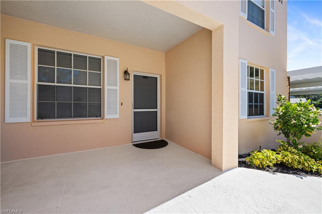 757 Wiggins Lake Dr 106 Property Photo 3