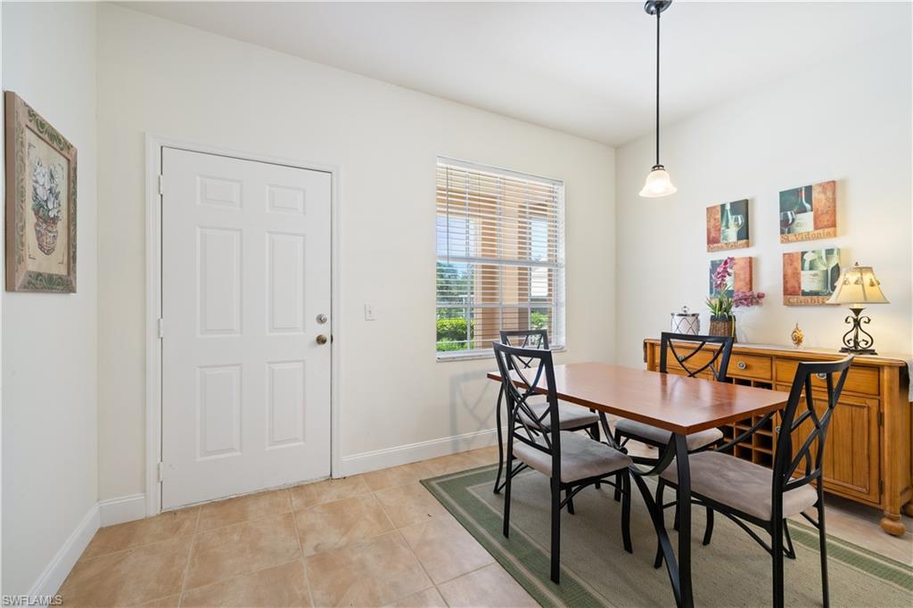 757 Wiggins Lake Dr 106 Property Photo 4