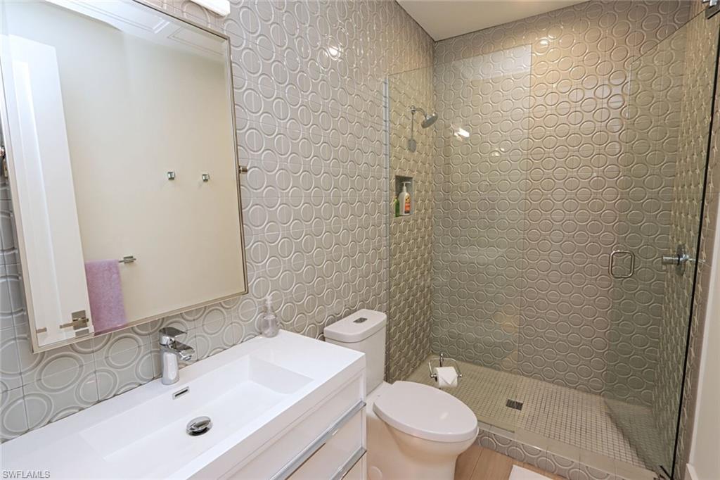 675 2nd St S Property Photo 18