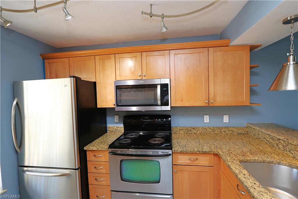 1305 Mainsail Dr 1002 Property Photo 7