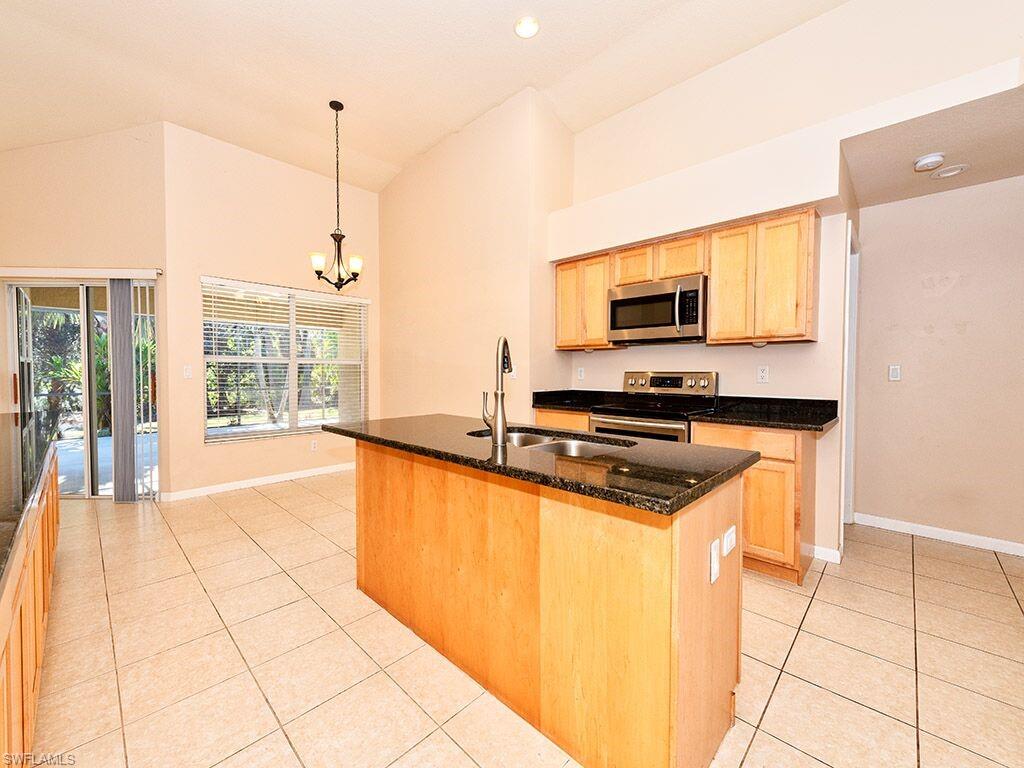 7117 Timberland Cir Property Photo 4