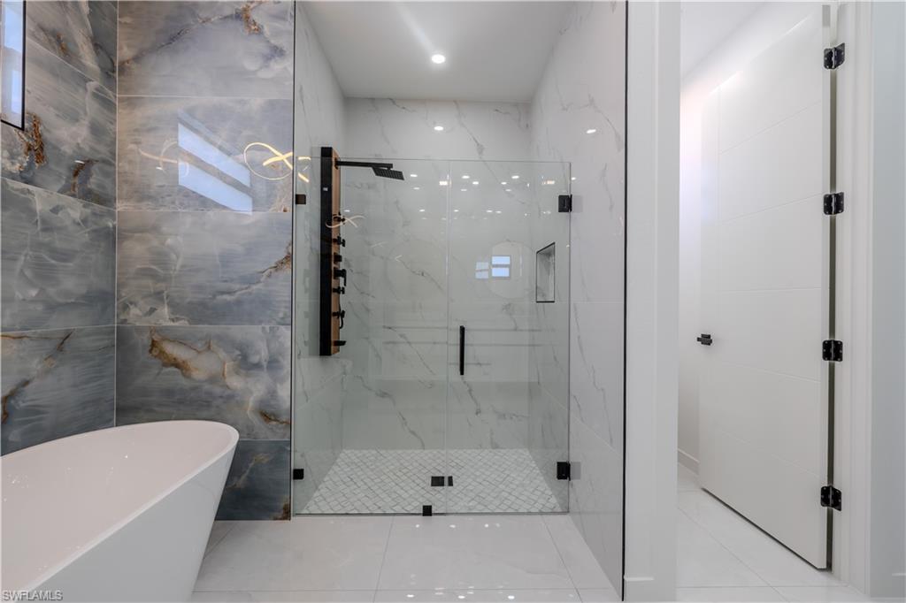 226021227 Property Photo 6