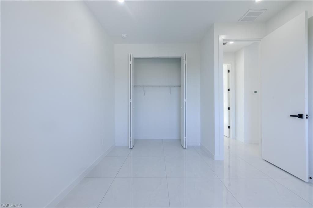 226021227 Property Photo 14