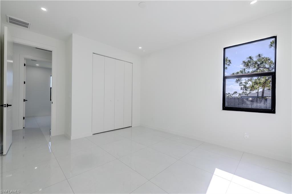 226021227 Property Photo 16