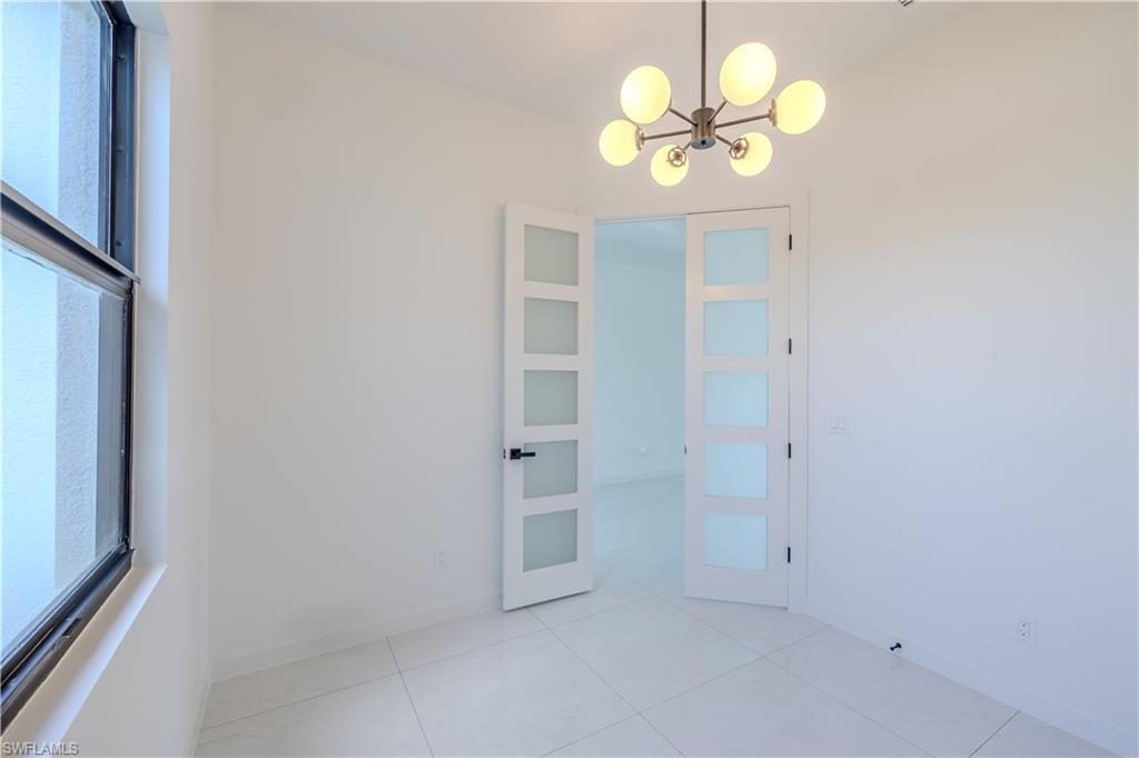 226021227 Property Photo 23