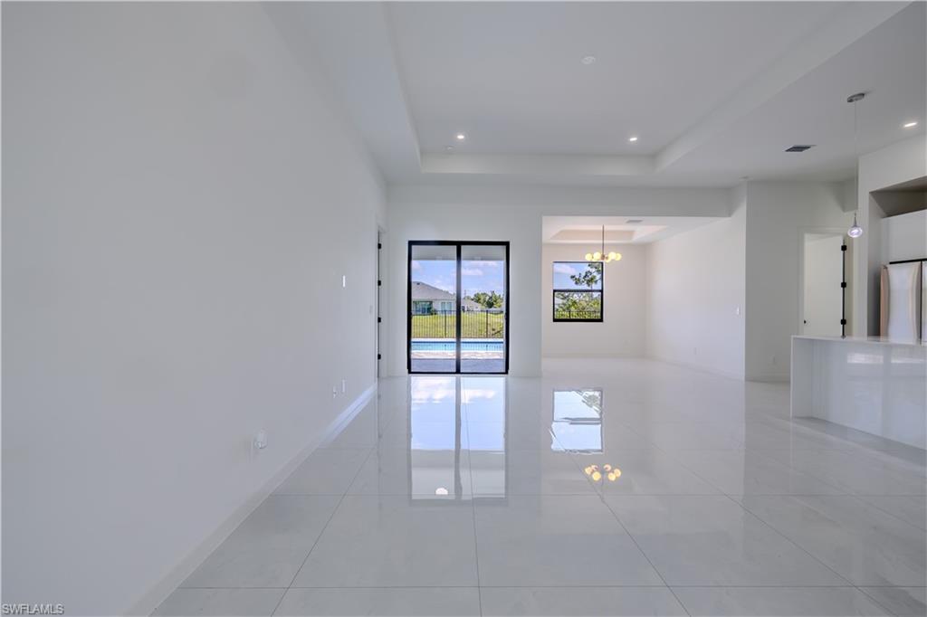 226021227 Property Photo 25