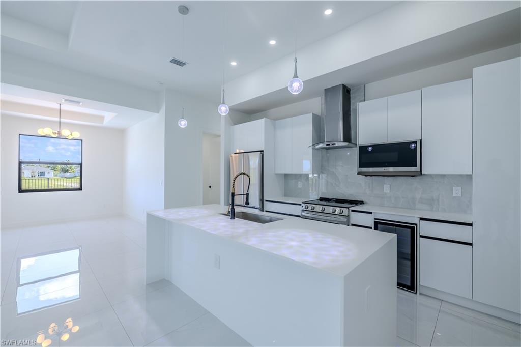 226021227 Property Photo 34