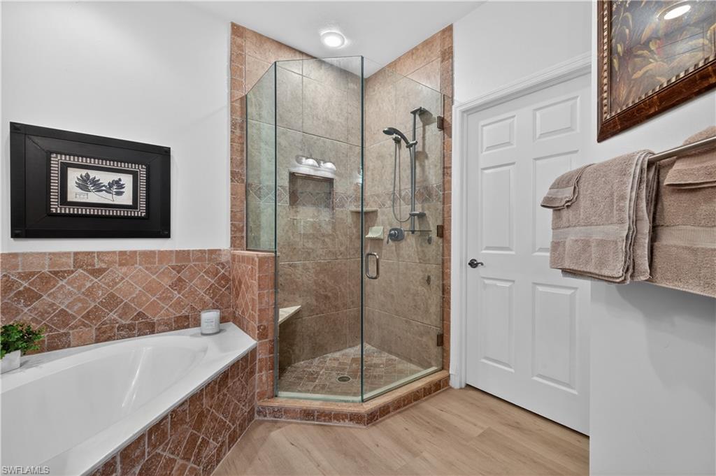 5035 Yacht Harbor Dr 103 Property Photo 17
