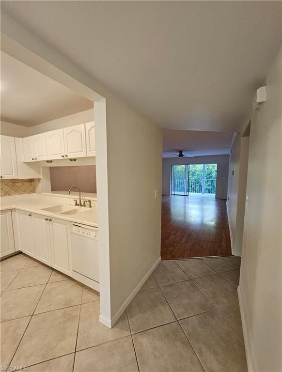 3001 Sandpiper Bay Cir B202 Property Photo 2