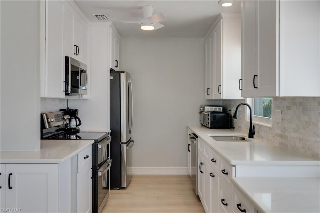 6500 Estero Blvd E320 Property Photo 12