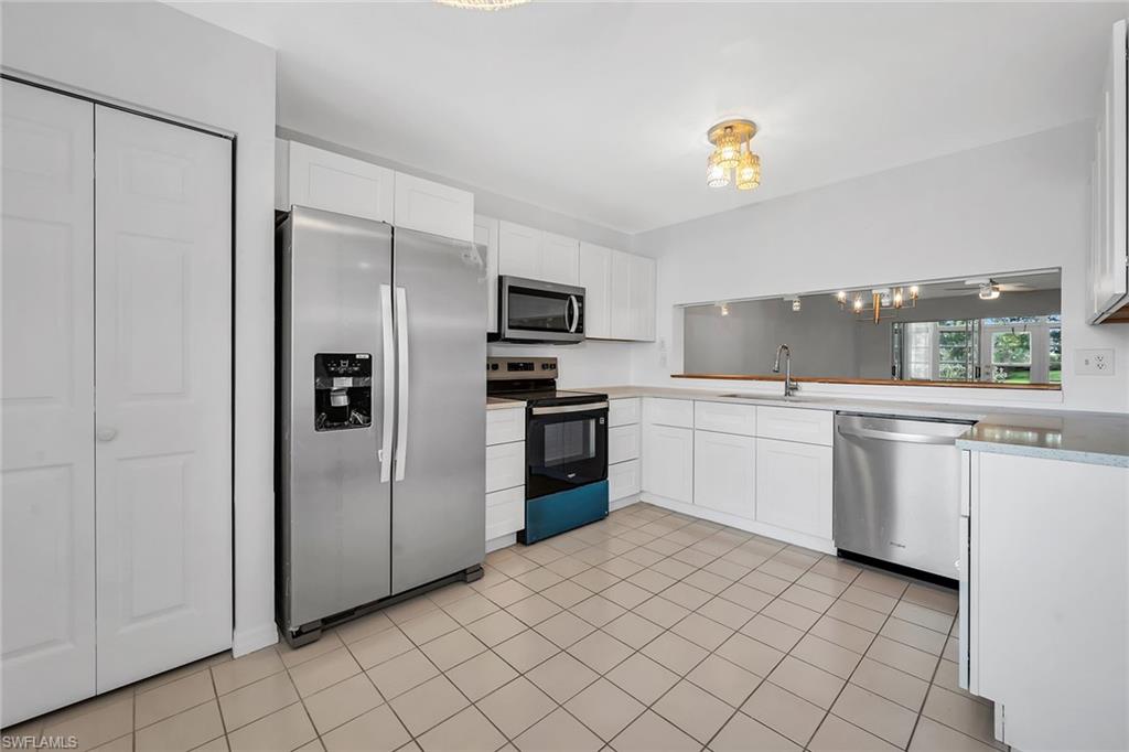 208 Furse Lakes Cir D6 Property Photo 2