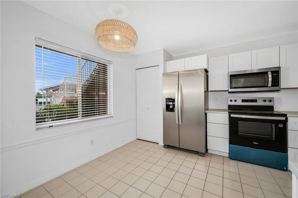 208 Furse Lakes Cir D6 Property Photo 16