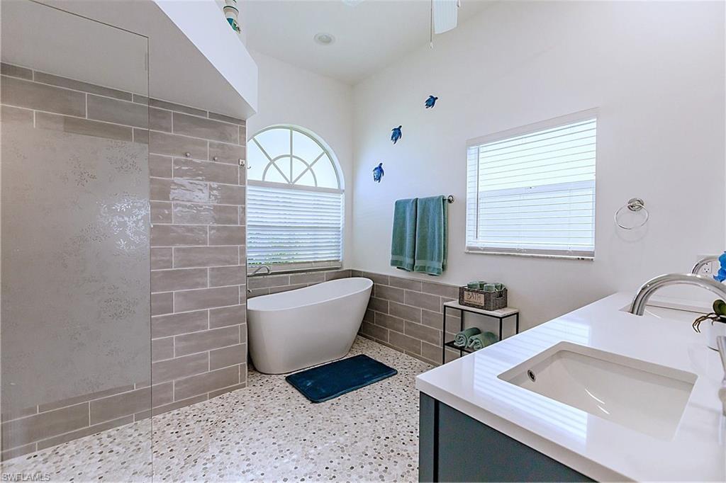 2910 37th Ter Property Photo 12