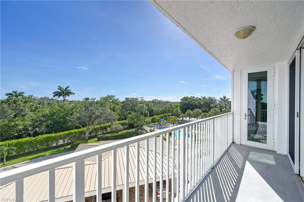 6361 Pelican Bay Blvd 202 Property Photo 8