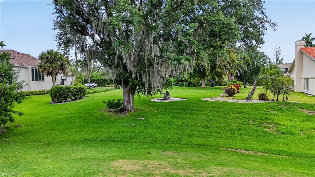 16047 Forest Oaks Dr Property Photo 4