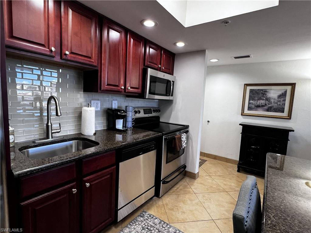 7390 Estero Blvd 203b Property Photo 7