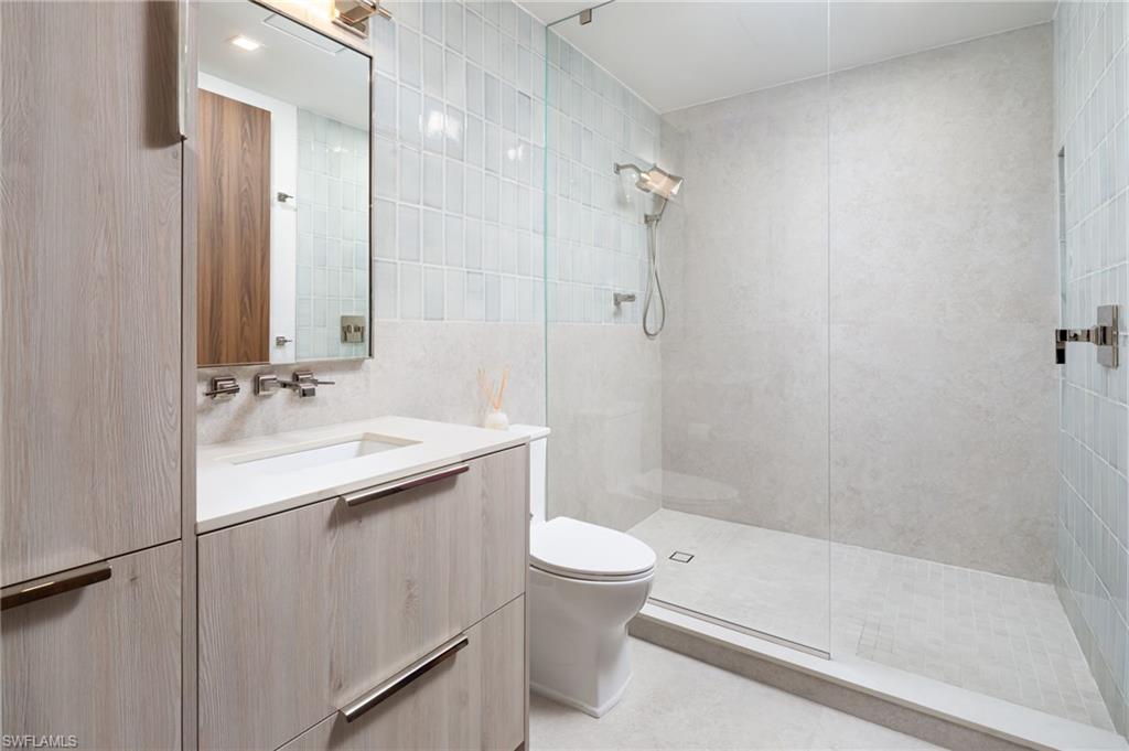 410 Flagship Dr 903 Property Photo 24