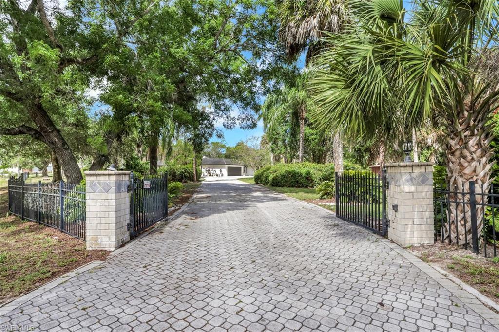 27126 Rue De Paix Property Photo 1