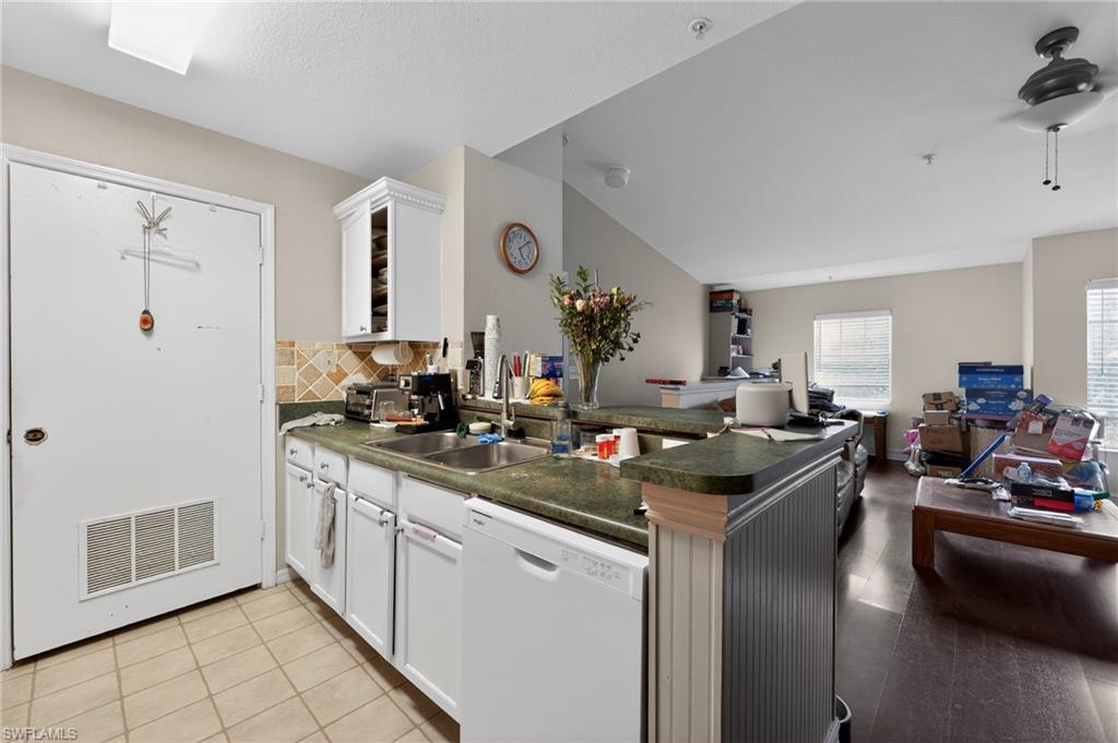 14885 Pleasant Bay Ln 201 Property Photo 3
