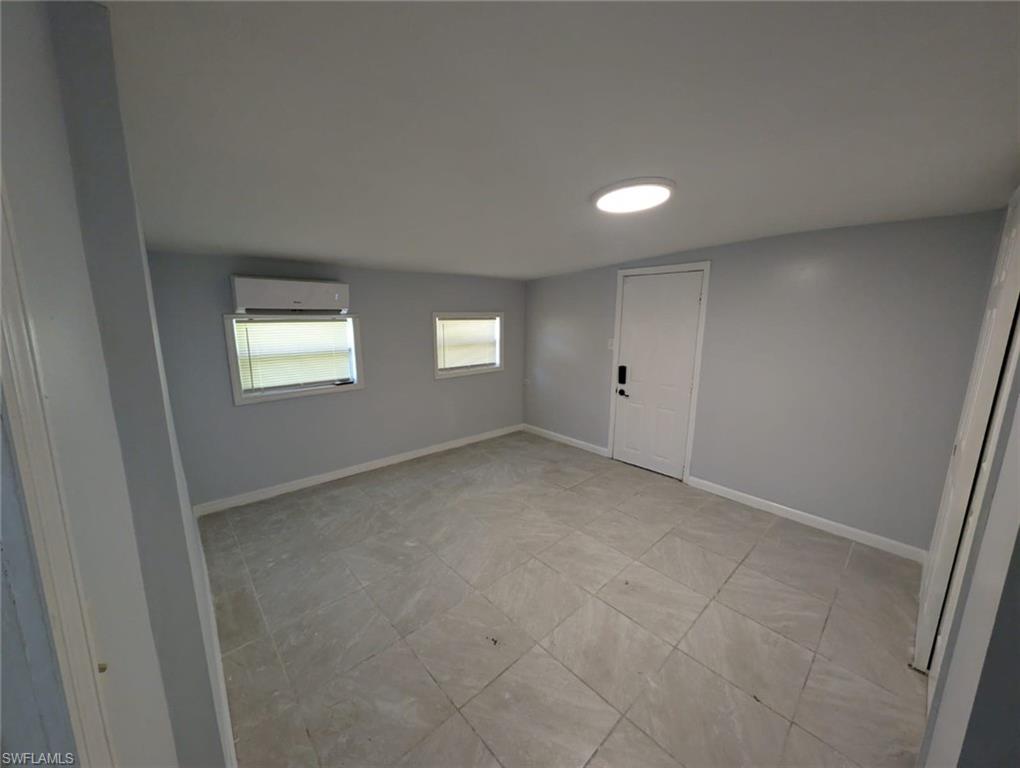 111 Palmetto Ln W Property Photo 6