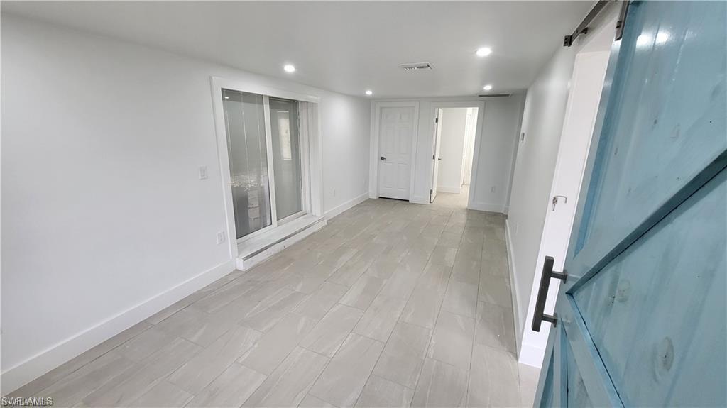 10671 Hampton St Property Photo 10