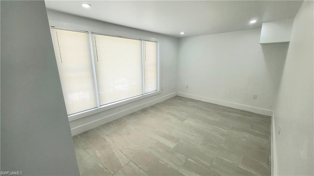10671 Hampton St Property Photo 13
