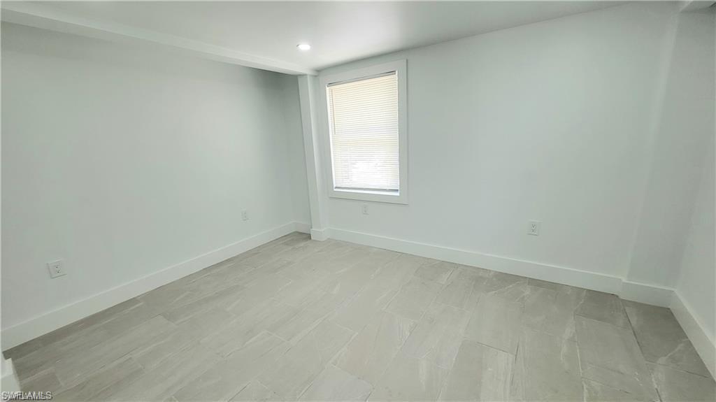 10671 Hampton St Property Photo 14