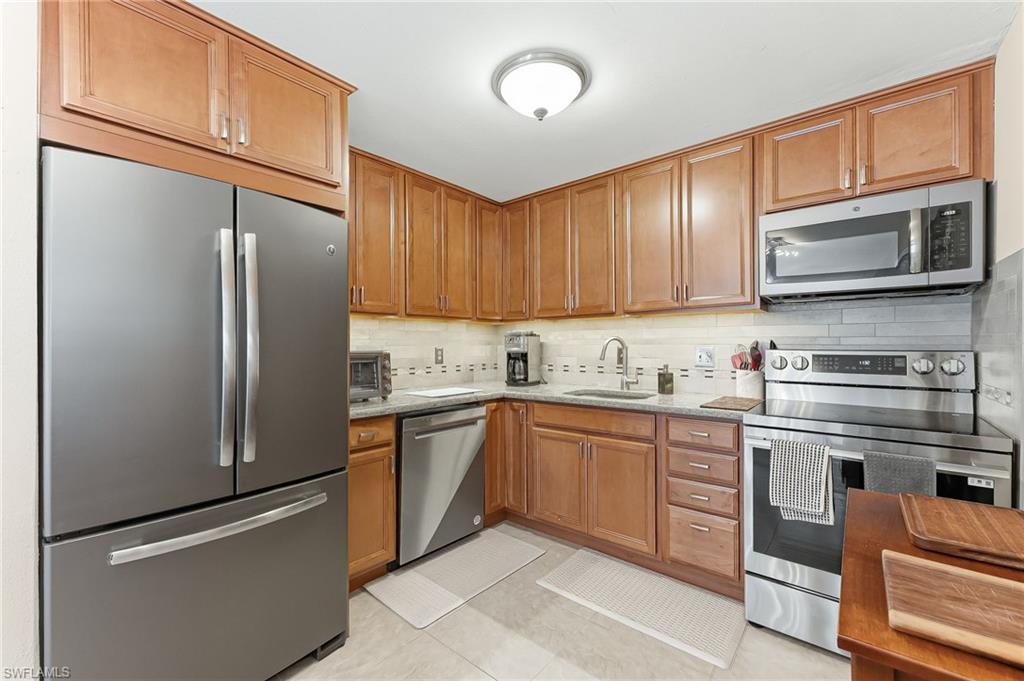 27051 Sun Aqua Ln Property Photo 9