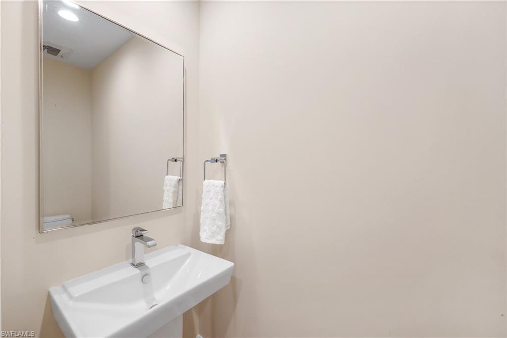 1135 3rd Ave S 518 Property Photo 18