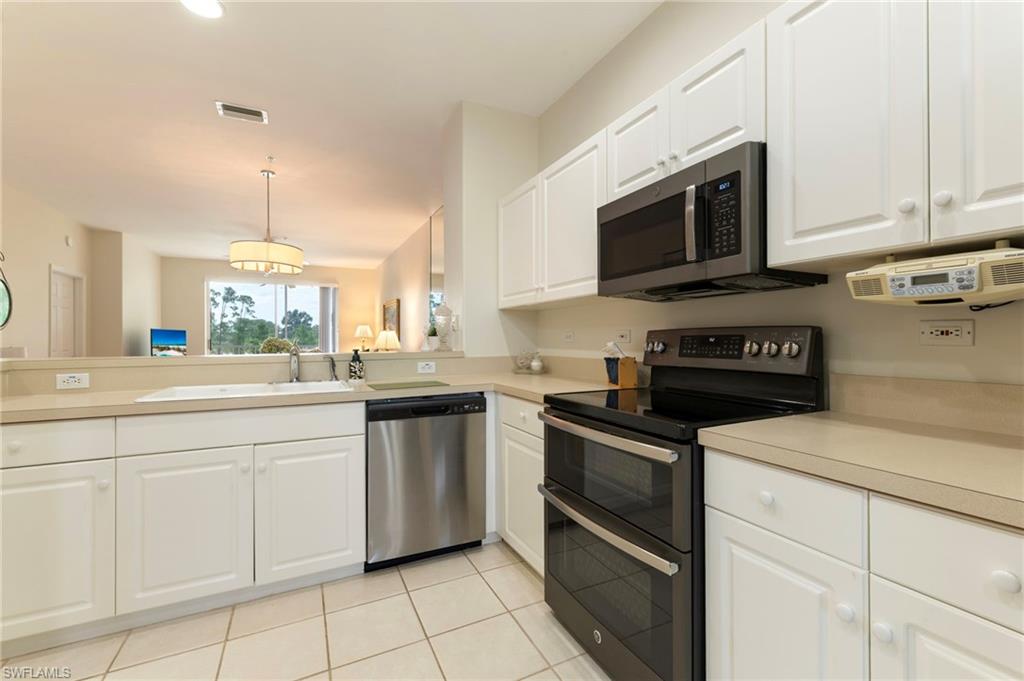 8247 Parkstone Pl 206 Property Photo 11