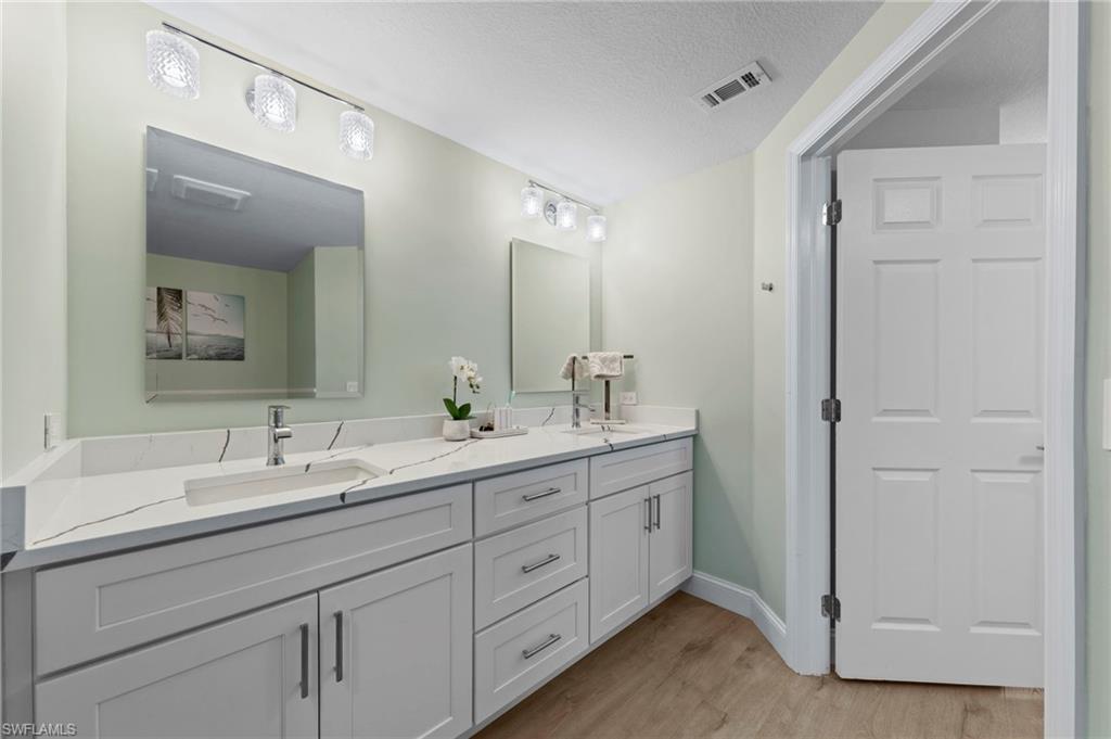 20261 Estero Gardens Cir 207 Property Photo 11